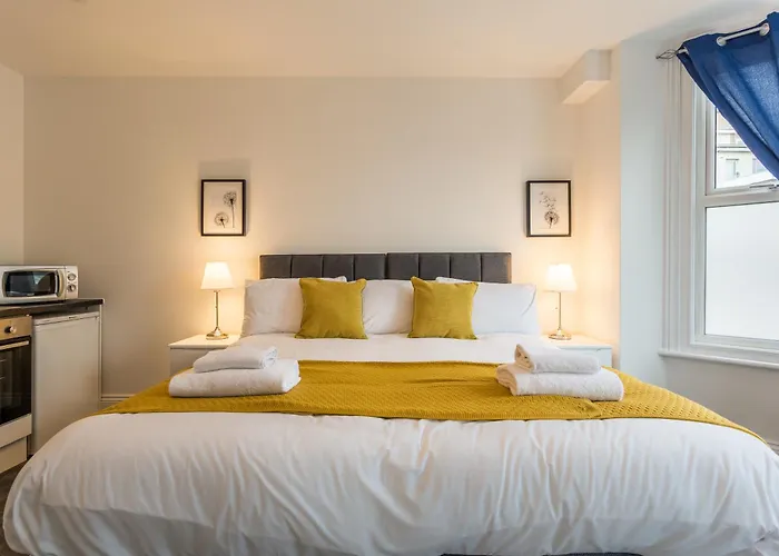 West Street Studio Apartments In Southend