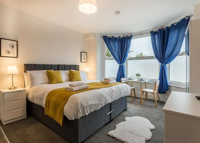 West Street Studio Apartments In Southend